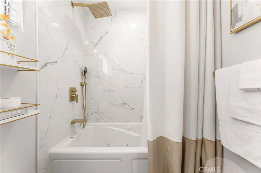 430 E Spruce 65, Inglewood, California 90301 home-pic-32